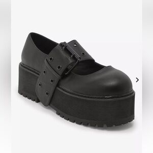 YRU Black Slayr Platform Mary Janes Hot Topic Black Strap Buckle 5 Goth Vamp